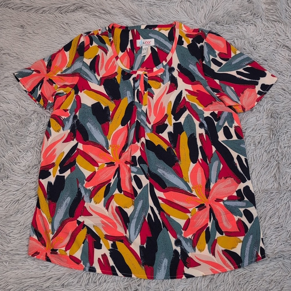 D & Co Shirt Womens XXS Floral Top Multicolor Vacay Beach Casual Preppy‎